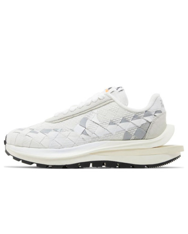 Кросівки Nike Sacai VaporWaffle x Jean Paul Gaultier White Black DR5209-100 (2351664)